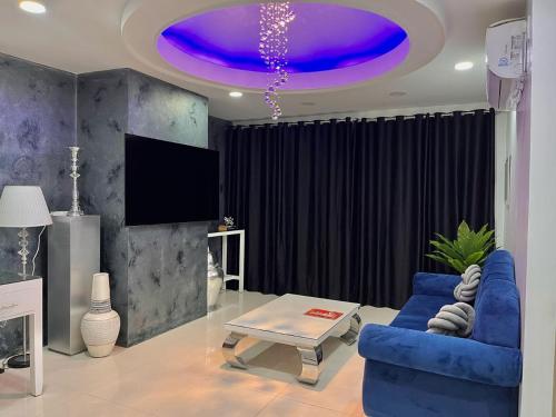 Sheryll Spaces - Kandi Tower 3 Spacious 2 bedroom, Home comfort & hotel amenities