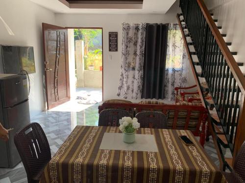 3Vhin Transient House