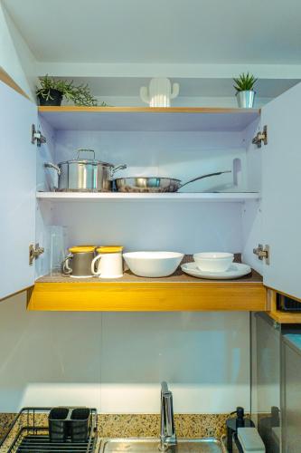 Consider It Yours - Stay Cozy with City Views