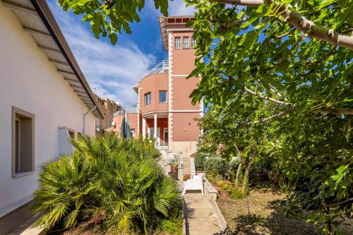 Villa Edera Rental Rooms