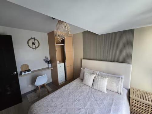 Modern Comfort & Snap Worthy with Pool, Gym & More