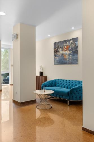 Athos R. M. T. Hotel