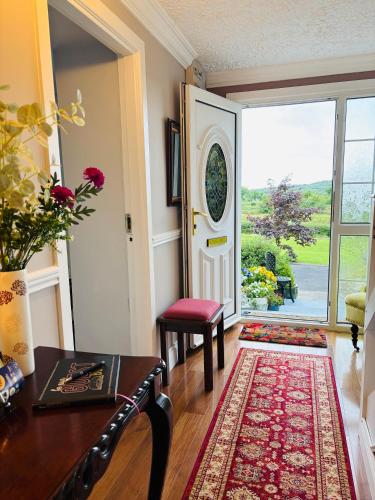 Hillcrest Farmhouse Bed & Breakfast