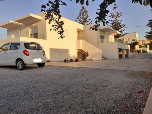 Haralambos Apartments