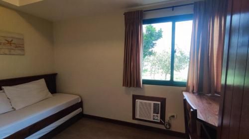 Peaceful 2BR Home in Paranaque Airport Area