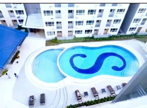 MC suites 2 Bedrooms condotel Staycation Davao City, Near davao airport SMX Sm lanang, Near Samal, Abreeza, Dusit, Azuela cove, sasa port, walking distance to sasa wharf