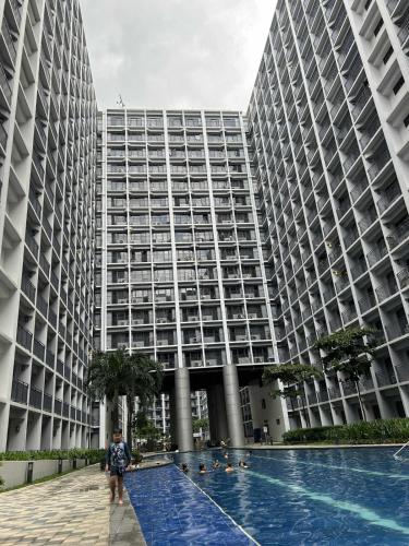 Staycation Near MOA, SMX Convention Center, DFA