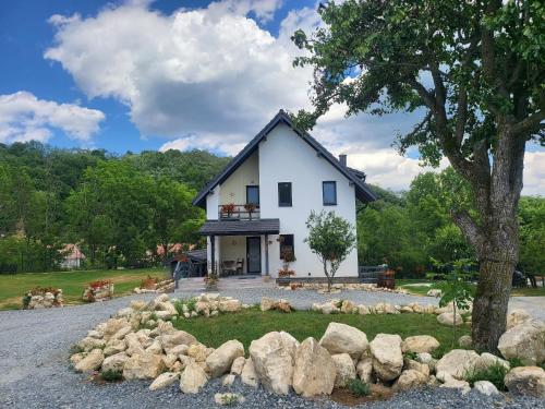 Pensiunea Casa Dacilor