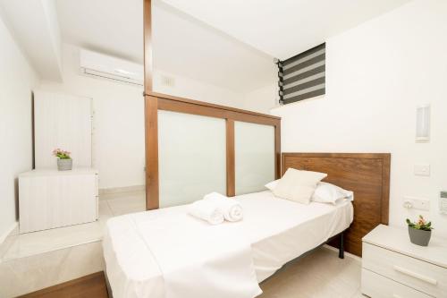 Vela Blu Apartments - Rose Court