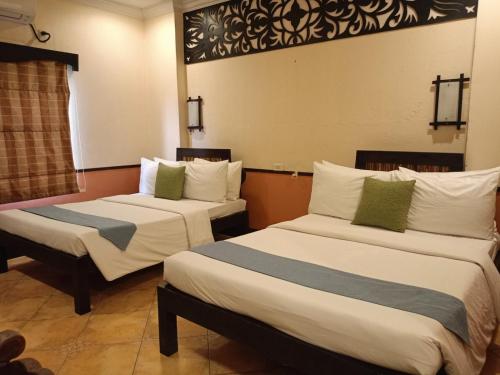 Playa Tropical Resort Hotel