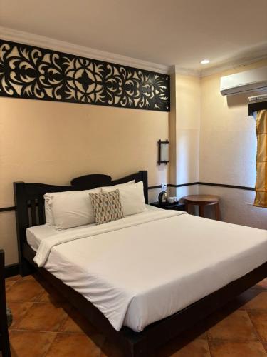 Playa Tropical Resort Hotel