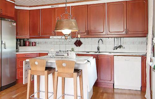 4 Bedroom Lovely Home In Målerås