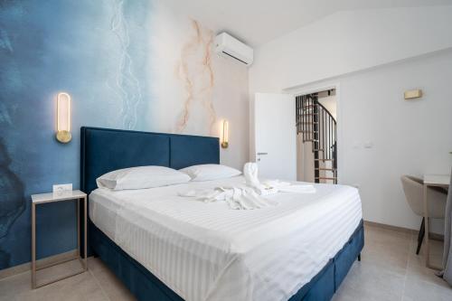 Villa Božica - sea view stone villa with free parking