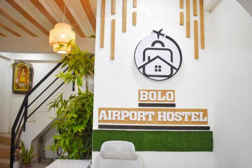 BOLO AIRPORT HOSTEL l