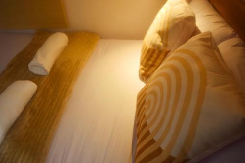 BOLO AIRPORT HOSTEL l