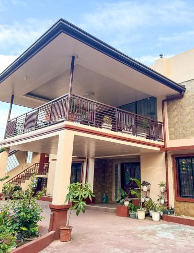 Tessie's Home Stay Bed & Breakfast