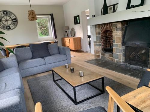 Aux Ecuries De La Reine