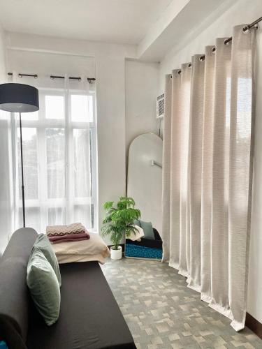 Spacious 2-Level 2BR Cozy Apartment