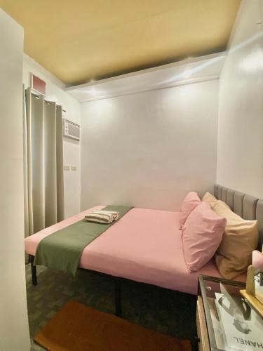 Spacious 2-Level 2BR Cozy Apartment