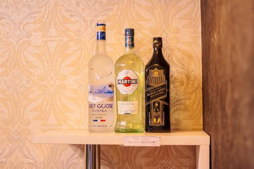 The Greenbelt Groove 1BR Makati 300MB swim gym park 4034