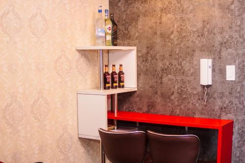 The Greenbelt Groove 1BR Makati 300MB swim gym park 4034