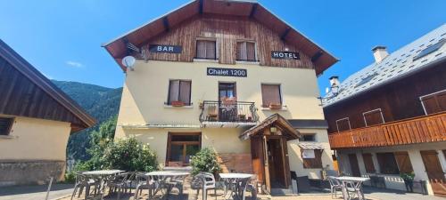 Chalet 1200