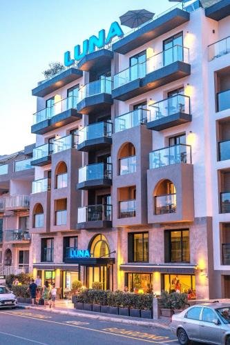 Luna Holiday Complex