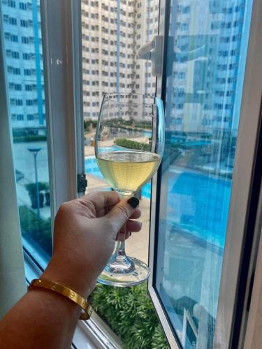 Frabeca Staycation at Mplace Condo QC