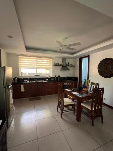 Luxuary 1 Bedroom Apartment Pool and Sea view in Dauin