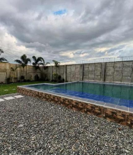 Budget-Friendly Tarlac Stay for Families & Barkadas