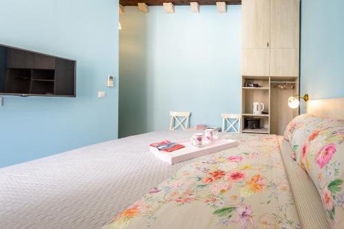 Stradun View En Suite Rooms & Studio