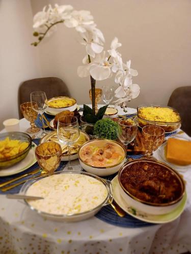 Sky Lux Suite by Elnora at Victoria Sports Tower Kamuning Edsa Southbound