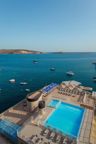 Gillieru Harbour Hotel