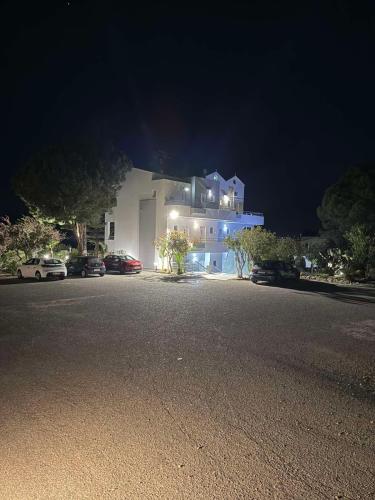 George Beach Studios & Villas