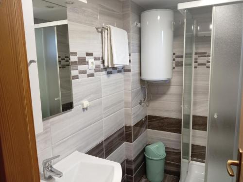 Apartments and Rooms Krizmanic