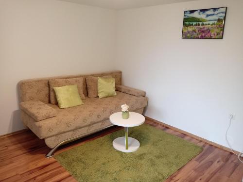 Apartments and Rooms Krizmanic