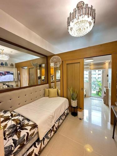 Luxury staycation at prime location Mall of Asia Shell Residences Pasay Tower C