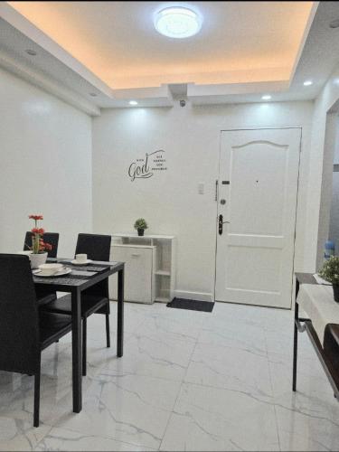 Modern Minimalist 1BR Condotel at BGC Taguig