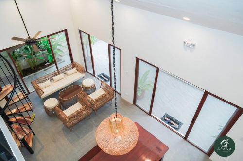 Modern Tropical 2BR Villa Pool Retreat in Amadeo