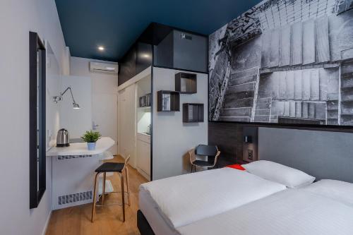 Dean’s Home Budapest