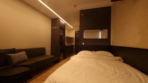 Chill spot with Projector and PS4