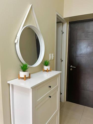 Pool View Condo Inside IT Park