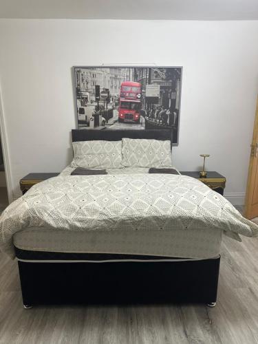 Independent en-suite rooms