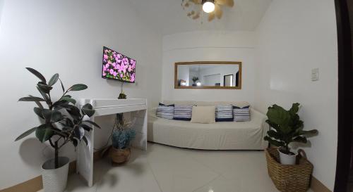 1 BR-High Floor