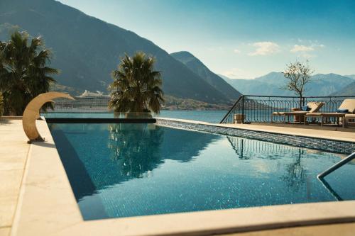 HUMA Kotor Bay Hotel & Villas