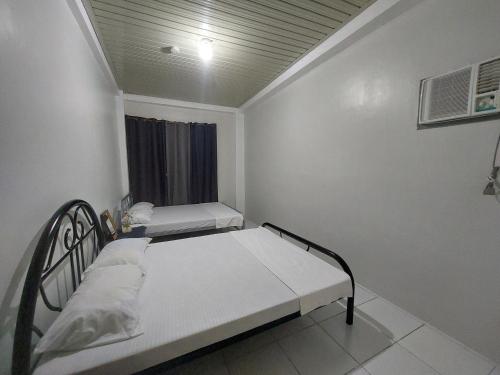 Lucky one transient 3mins walk from whart