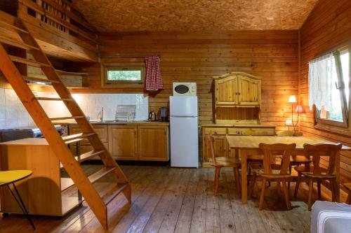 Chalet Orange - Piscine Partagée
