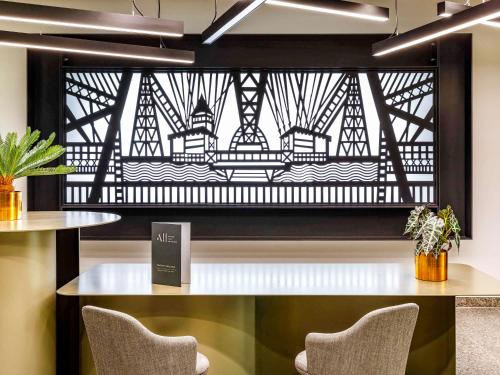 Mercure Newport Hotel