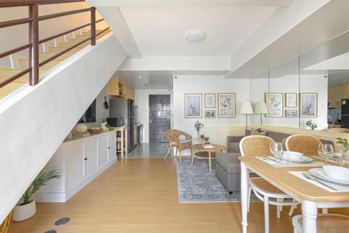 2 BR Golf View Loft Timeless Charm in Avant BGC