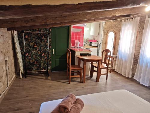 Estudio en masía Can Mon